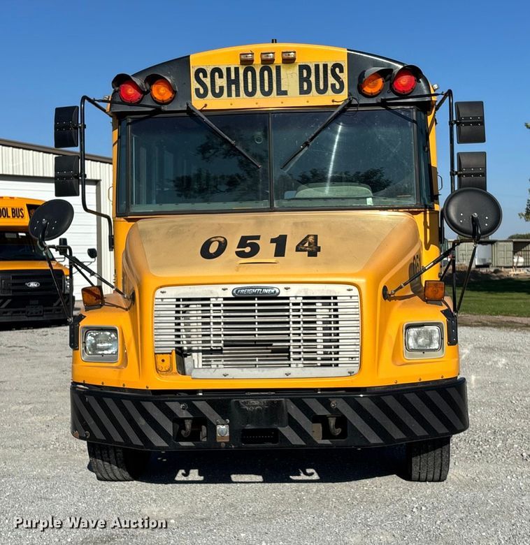 image for item EE4076 2005 Thomas FS65 school bus