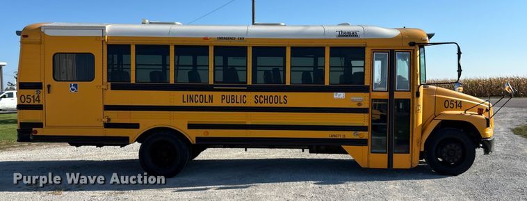 image for item EE4076 2005 Thomas FS65 school bus