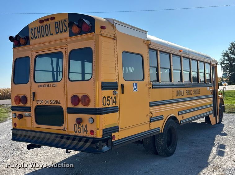 image for item EE4076 2005 Thomas FS65 school bus