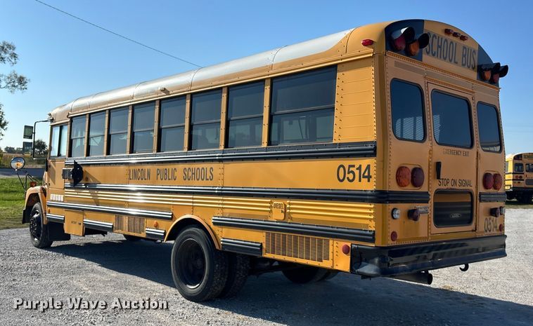 image for item EE4076 2005 Thomas FS65 school bus