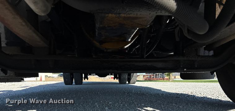 image for item EE4076 2005 Thomas FS65 school bus