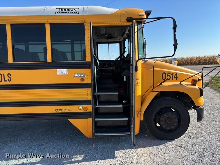 image for item EE4076 2005 Thomas FS65 school bus