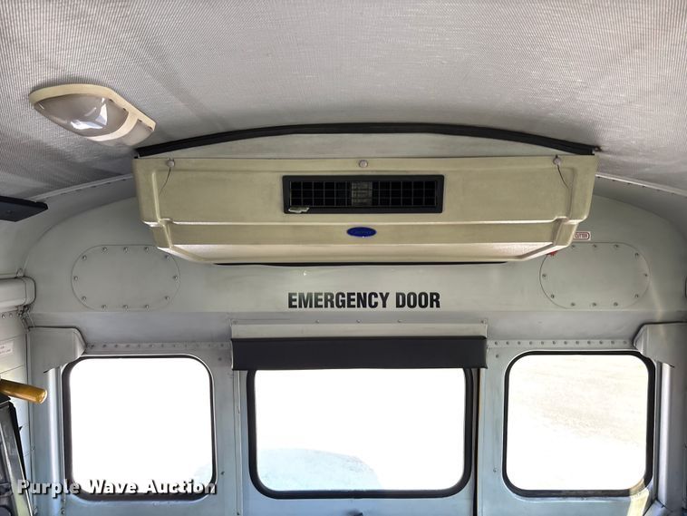 image for item EE4076 2005 Thomas FS65 school bus