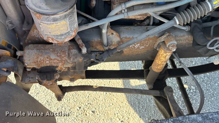 image for item EE4076 2005 Thomas FS65 school bus