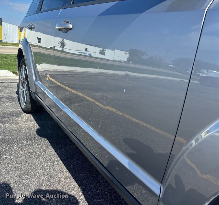 image for item EE4078 2015 Dodge Journey SUV