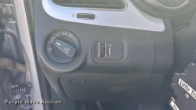 image for item EE4078 2015 Dodge Journey SUV