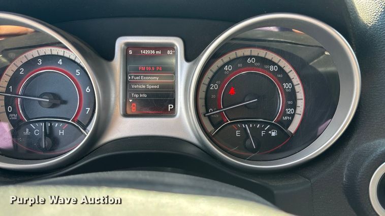 image for item EE4078 2015 Dodge Journey SUV