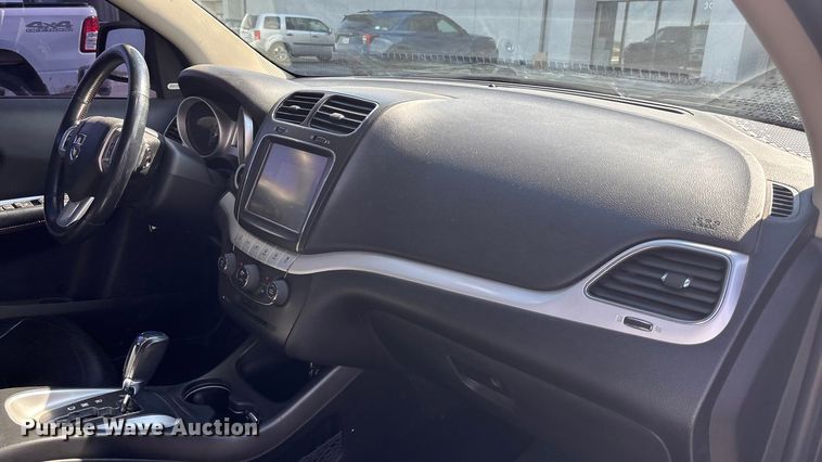 image for item EE4078 2015 Dodge Journey SUV