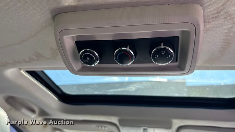 image for item EE4078 2015 Dodge Journey SUV