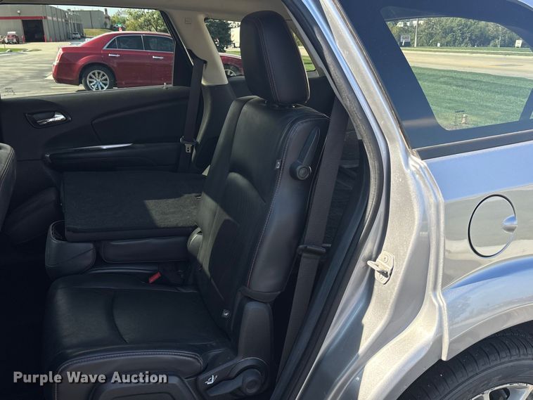 image for item EE4078 2015 Dodge Journey SUV