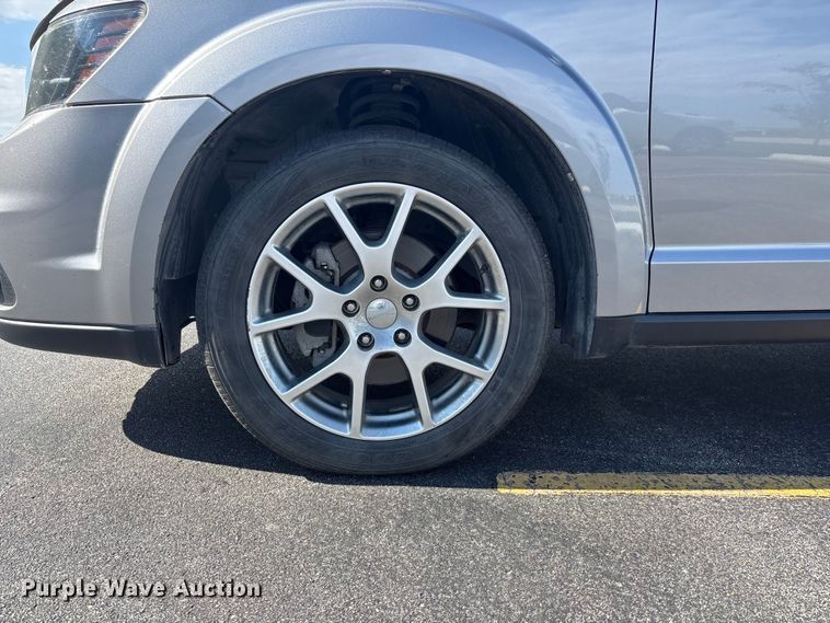 image for item EE4078 2015 Dodge Journey SUV