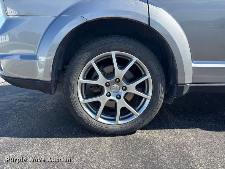 image for item EE4078 2015 Dodge Journey SUV