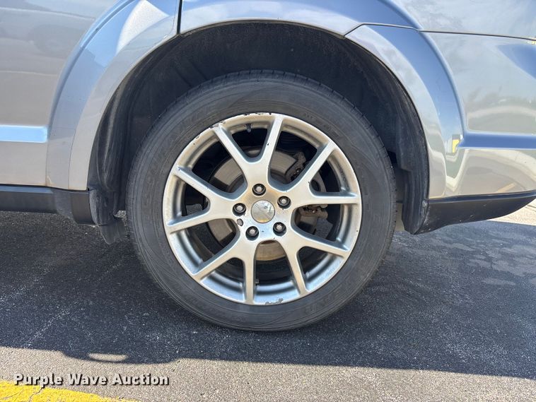 image for item EE4078 2015 Dodge Journey SUV