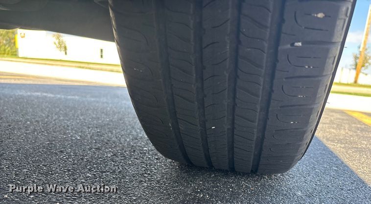 image for item EE4078 2015 Dodge Journey SUV