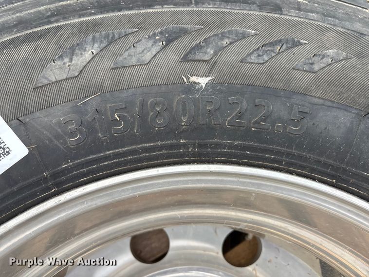 image for item EE4126 Tire and wheel