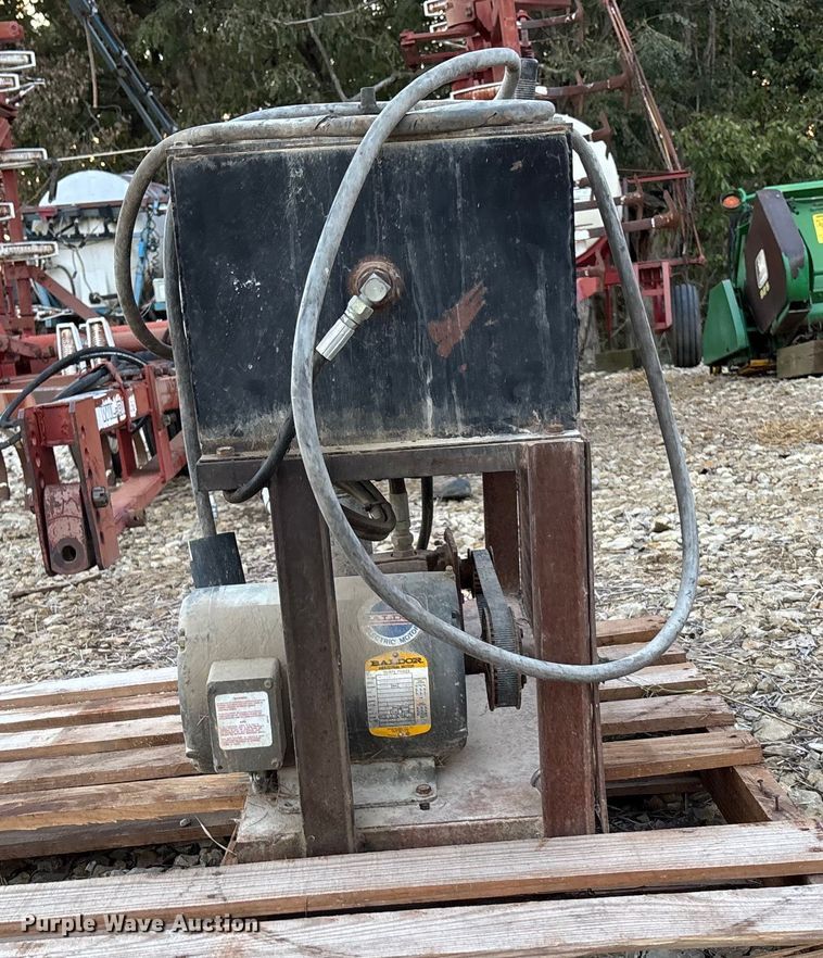 image for item EE4132 Electric over hydraulic pump