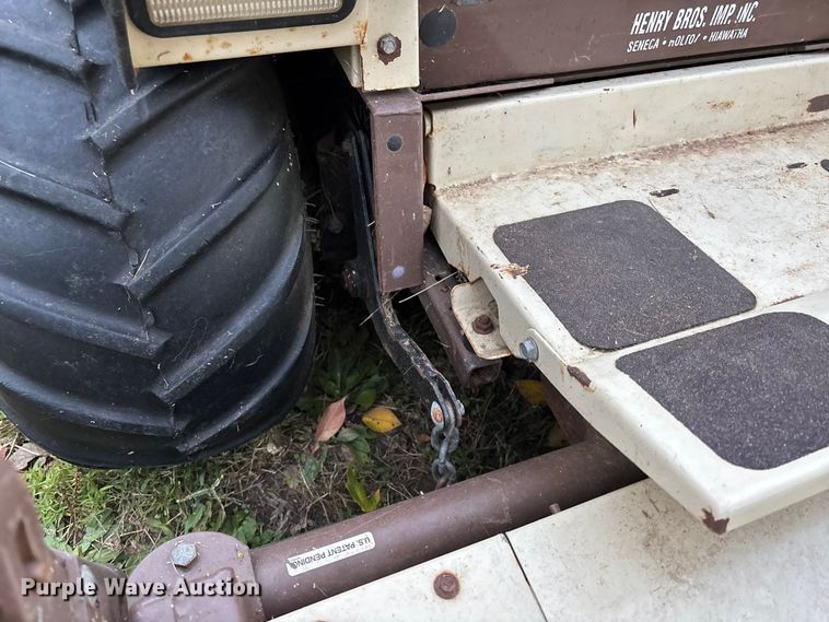 image for item EE4197 Grasshopper 720 K G Lawnmower