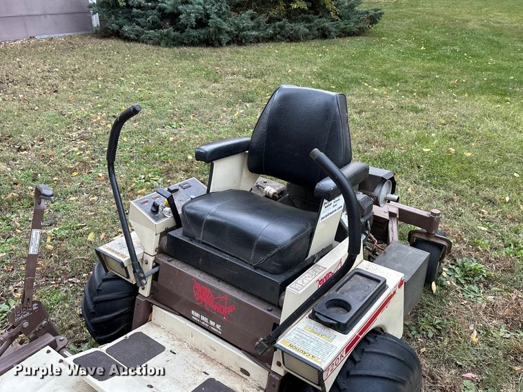 image for item EE4197 Grasshopper 720 K G Lawnmower