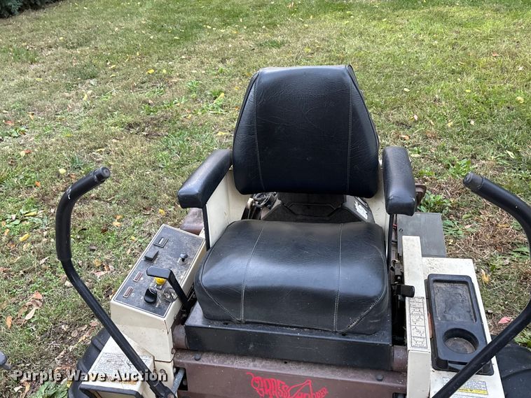 image for item EE4197 Grasshopper 720 K G Lawnmower