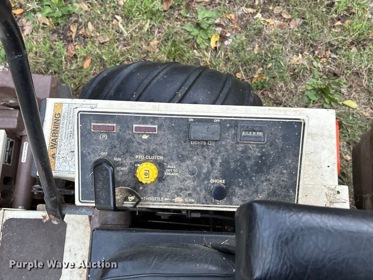 image for item EE4197 Grasshopper 720 K G Lawnmower