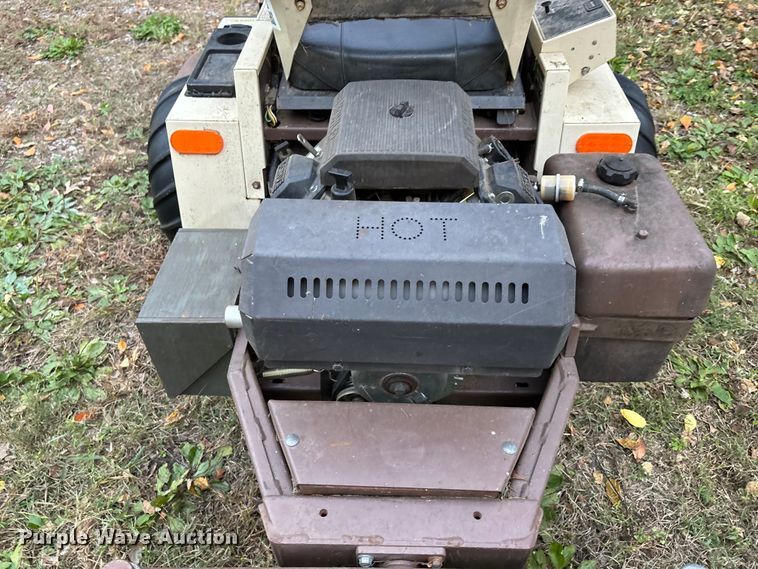 image for item EE4197 Grasshopper 720 K G Lawnmower