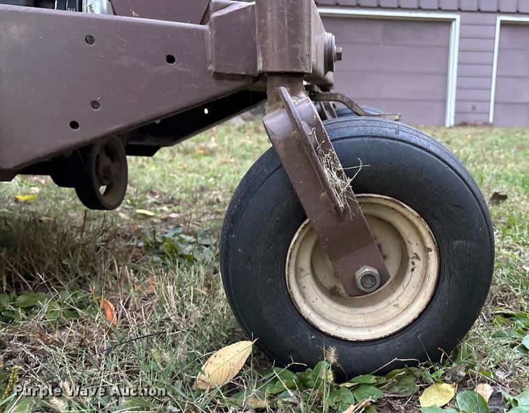 image for item EE4197 Grasshopper 720 K G Lawnmower