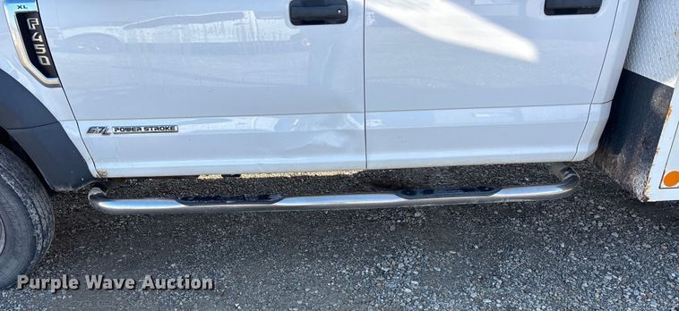 image for item EE4324 2017 Ford F450 Super Duty Crew Cab utility / service truck