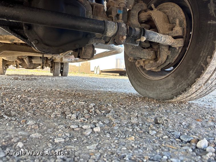 image for item EE4324 2017 Ford F450 Super Duty Crew Cab utility / service truck