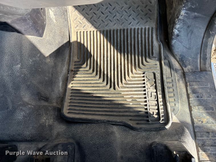 image for item EE4324 2017 Ford F450 Super Duty Crew Cab utility / service truck