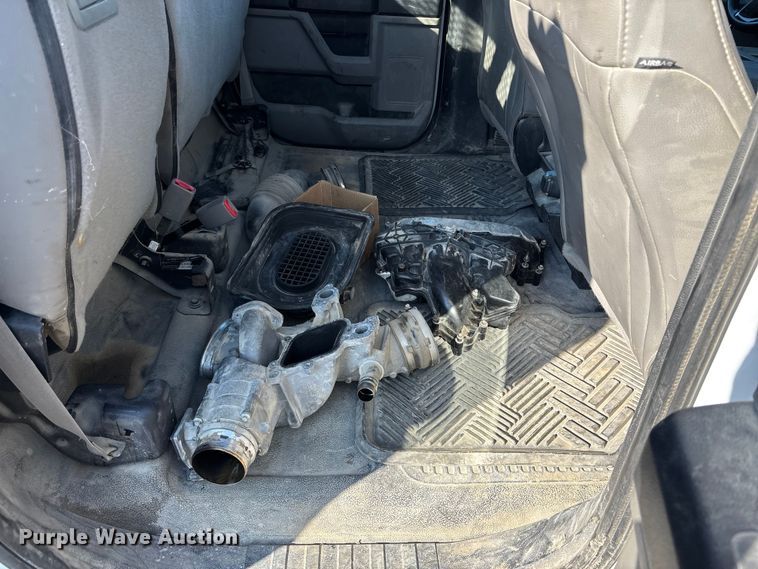 image for item EE4324 2017 Ford F450 Super Duty Crew Cab utility / service truck