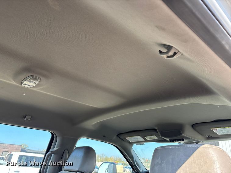 image for item EE4324 2017 Ford F450 Super Duty Crew Cab utility / service truck