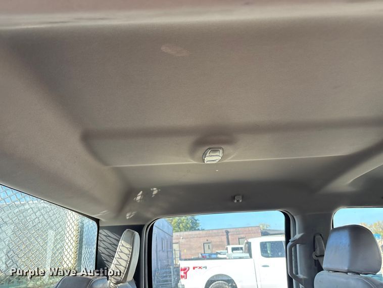 image for item EE4324 2017 Ford F450 Super Duty Crew Cab utility / service truck