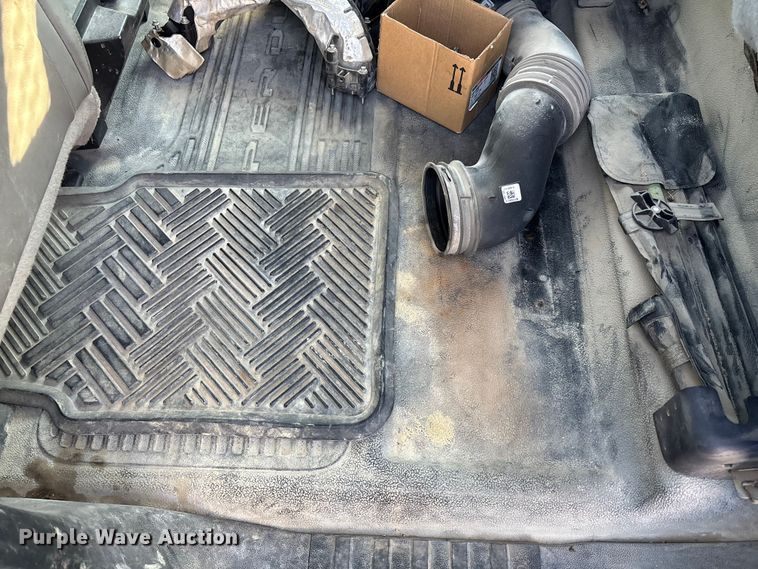 image for item EE4324 2017 Ford F450 Super Duty Crew Cab utility / service truck