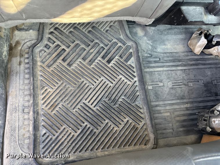 image for item EE4324 2017 Ford F450 Super Duty Crew Cab utility / service truck