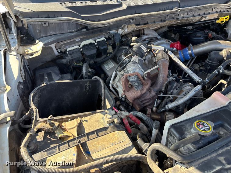 image for item EE4324 2017 Ford F450 Super Duty Crew Cab utility / service truck