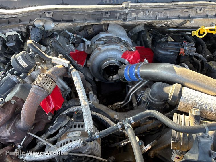 image for item EE4324 2017 Ford F450 Super Duty Crew Cab utility / service truck