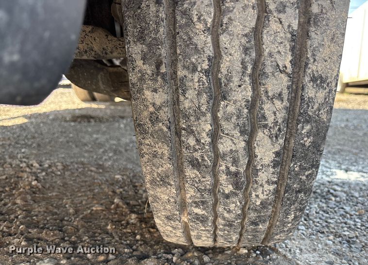 image for item EE4324 2017 Ford F450 Super Duty Crew Cab utility / service truck