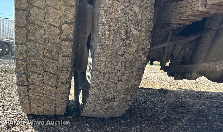 image for item EE4324 2017 Ford F450 Super Duty Crew Cab utility / service truck