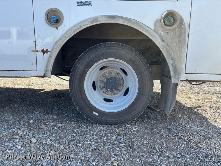 image for item EE4324 2017 Ford F450 Super Duty Crew Cab utility / service truck