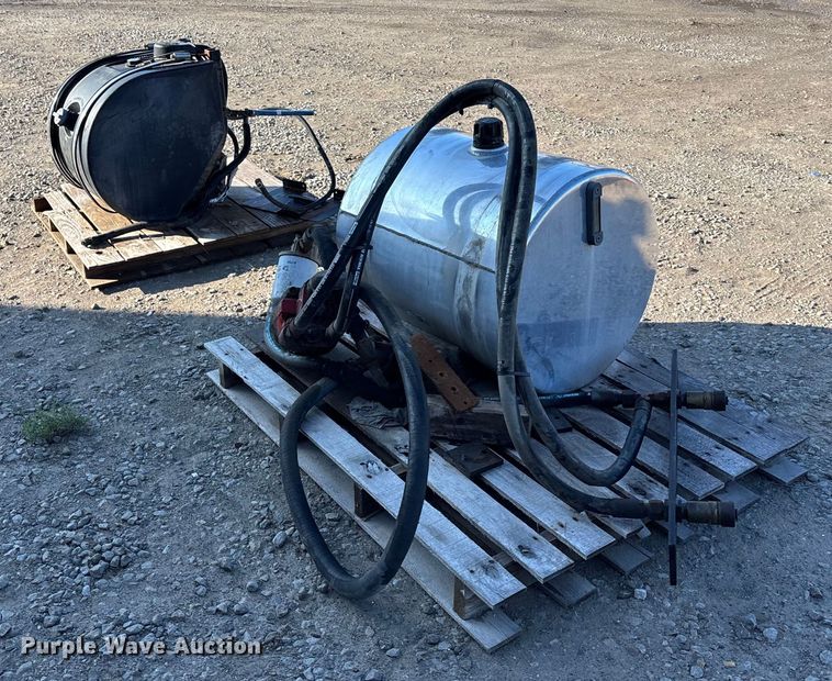 image for item EE4328 Truck parts 