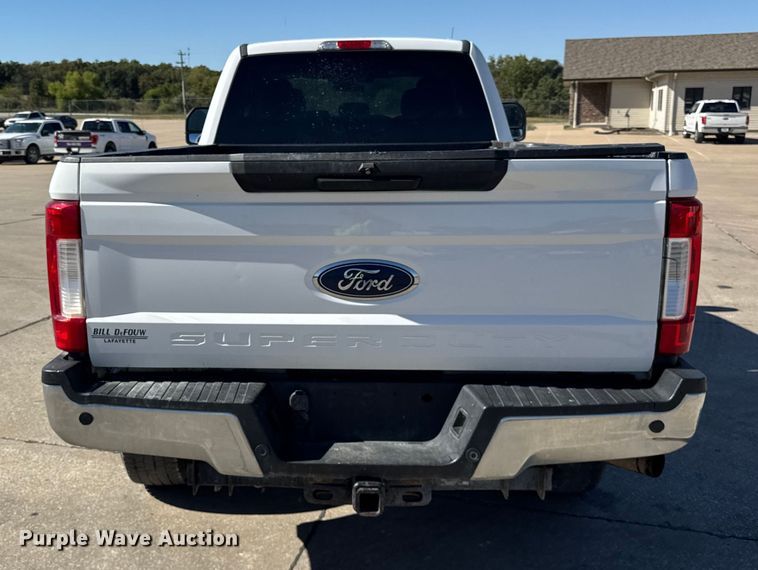 image for item EF2213 2017 Ford F-250 SuperCab pickup truck