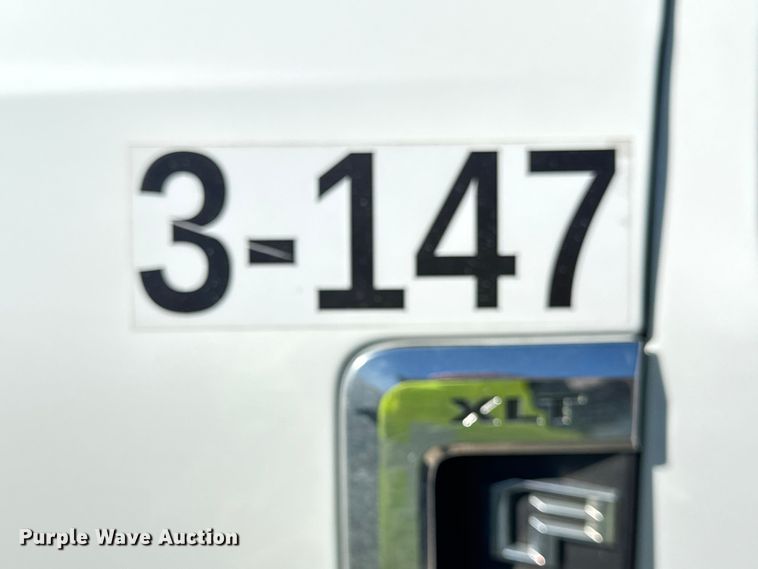 image for item EF2213 2017 Ford F-250 SuperCab pickup truck