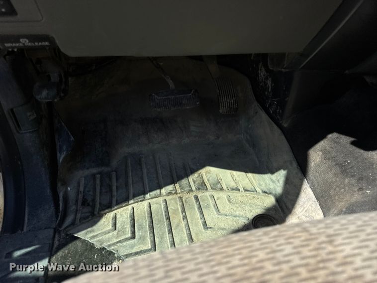 image for item EF2213 2017 Ford F-250 SuperCab pickup truck