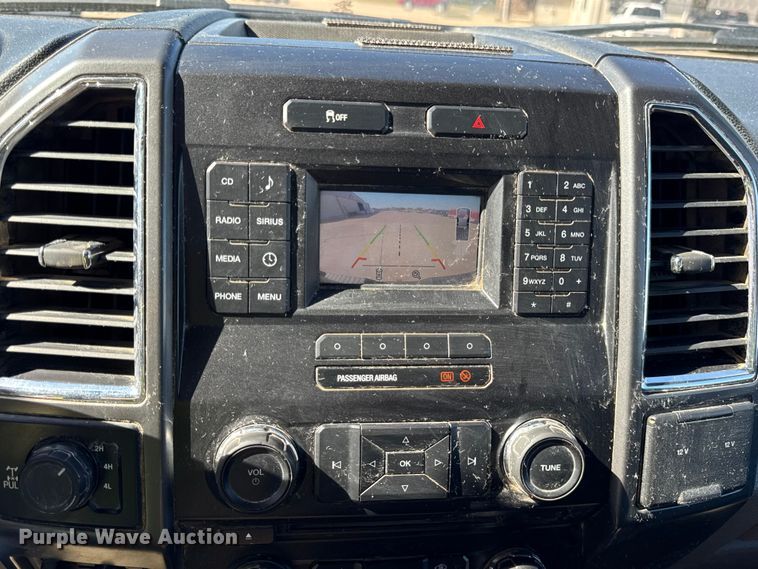 image for item EF2213 2017 Ford F-250 SuperCab pickup truck