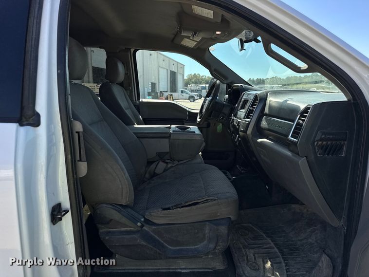 image for item EF2213 2017 Ford F-250 SuperCab pickup truck