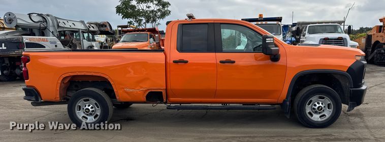 image for item EF2222 2020 Chevrolet Silverado 2500HD Double Cab pickup truck