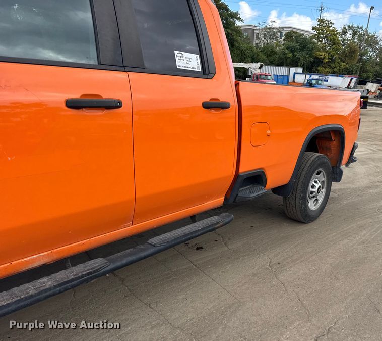 image for item EF2222 2020 Chevrolet Silverado 2500HD Double Cab pickup truck