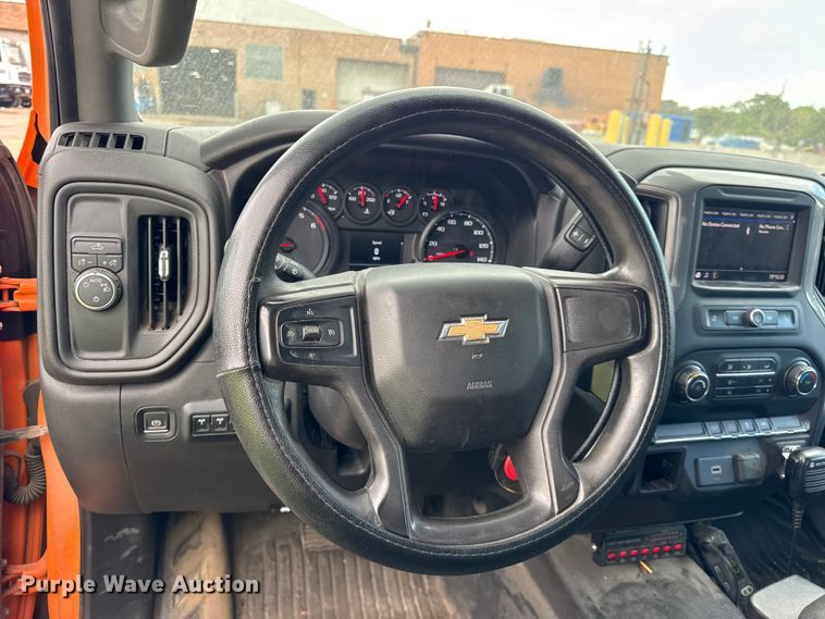 image for item EF2222 2020 Chevrolet Silverado 2500HD Double Cab pickup truck