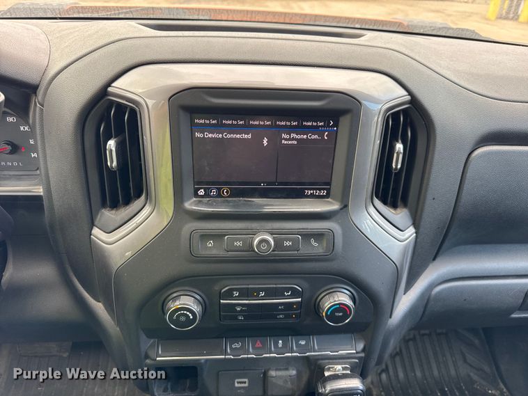 image for item EF2222 2020 Chevrolet Silverado 2500HD Double Cab pickup truck