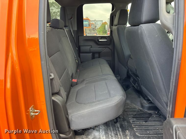 image for item EF2222 2020 Chevrolet Silverado 2500HD Double Cab pickup truck